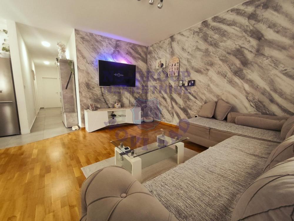 Slika 0 - Rastka Petrovića, Četvorosoban stan na prodaju, 79m2, 183.340€