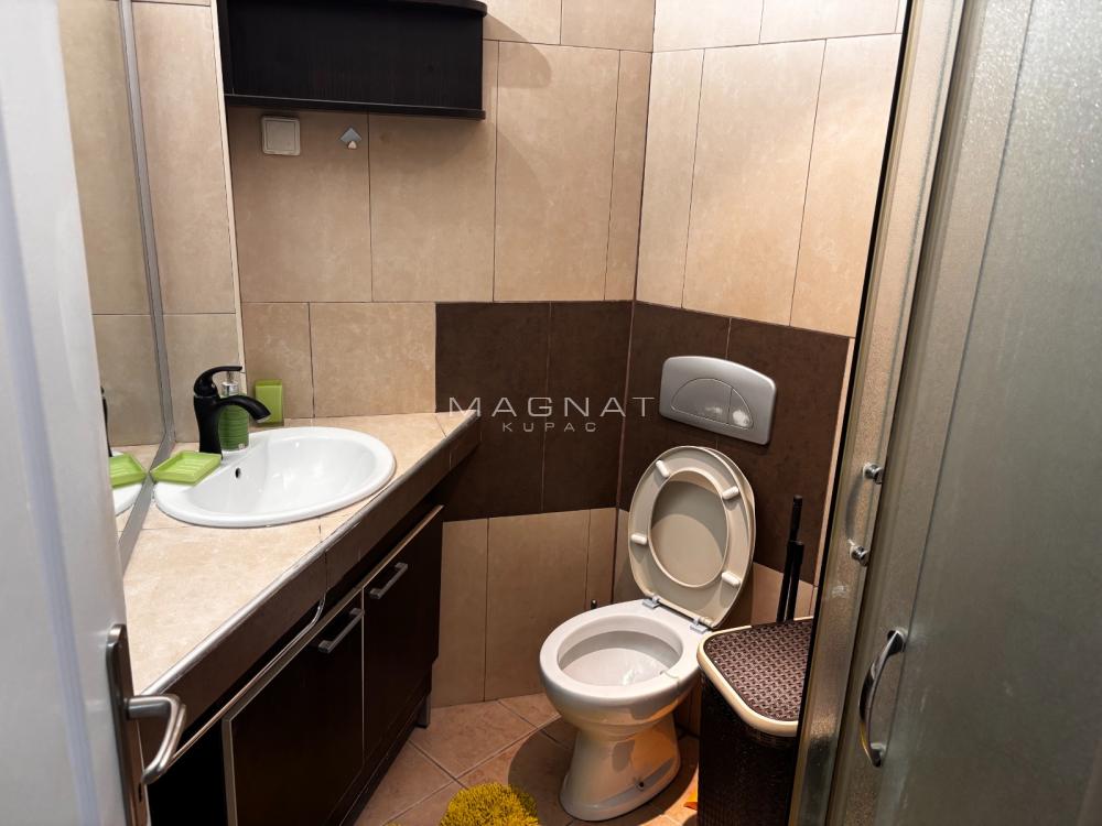 Slika 8 - Pariske komune, Jednoiposoban stan za izdavanje, 34m2, 500€