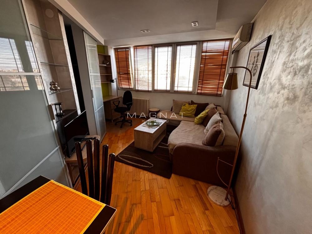 Slika 3 - Pariske komune, Jednoiposoban stan za izdavanje, 34m2, 500€