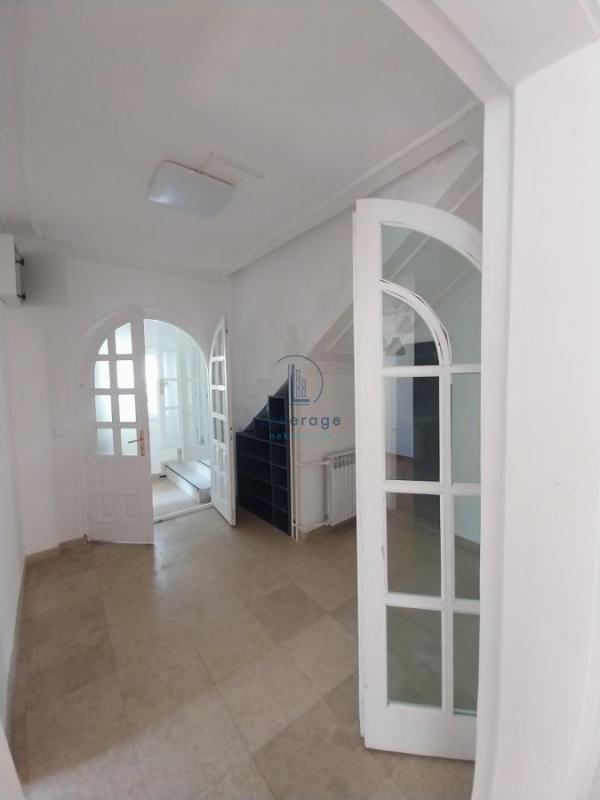 Glavna slika - Lokal za izdavanje, 260m2, 2.900€