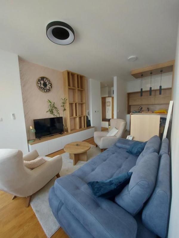 Glavna slika -Jednoiposoban stan za izdavanje, 39m2, 450€