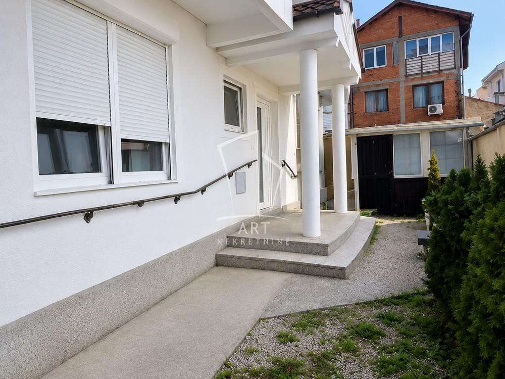 Glavna slika -Đevđelijska, Trosoban stan za izdavanje, 61m2, 700€