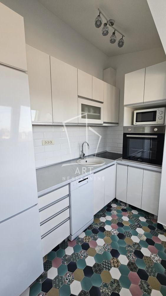 Slika 5 - Dimitrija Tucovića, Dvosoban stan za izdavanje, 45m2, 700€