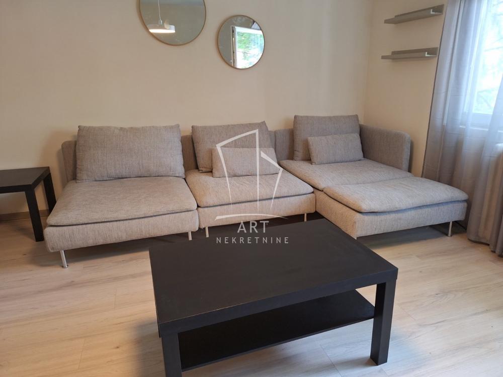 Slika 1 - Vidovdanska, Dvosoban stan za izdavanje, 64m2, 650€