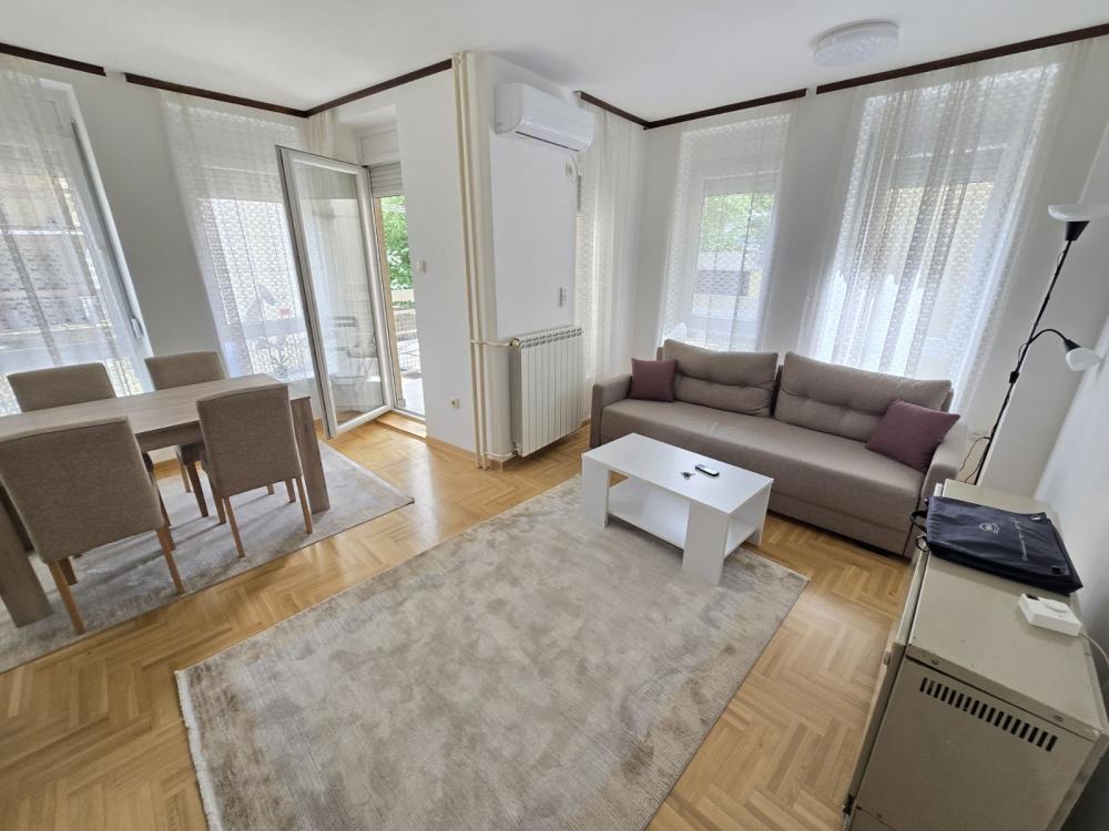 Slika 1 - Dimitrija Tucovića, Dvosoban stan za izdavanje, 54m2, 600€