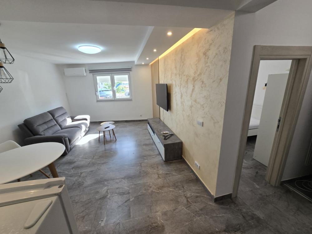 Slika 1 - Predraga Tomića, Dvosoban stan za izdavanje, 47m2, 400€