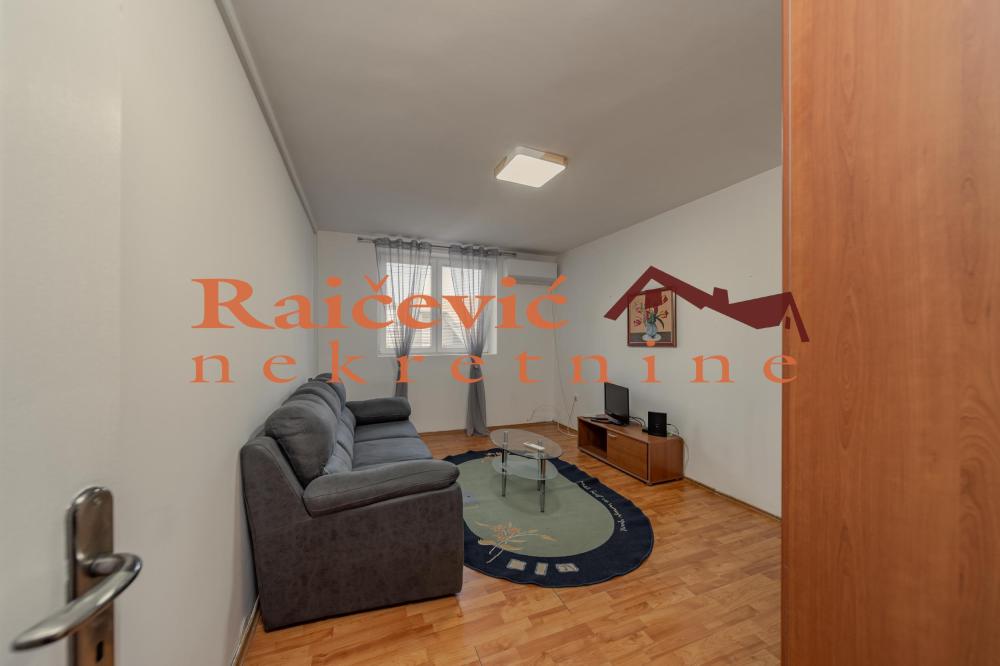 Slika 1 - Grge Andrijanovica, Jednosoban stan za izdavanje, 32m2, 230€