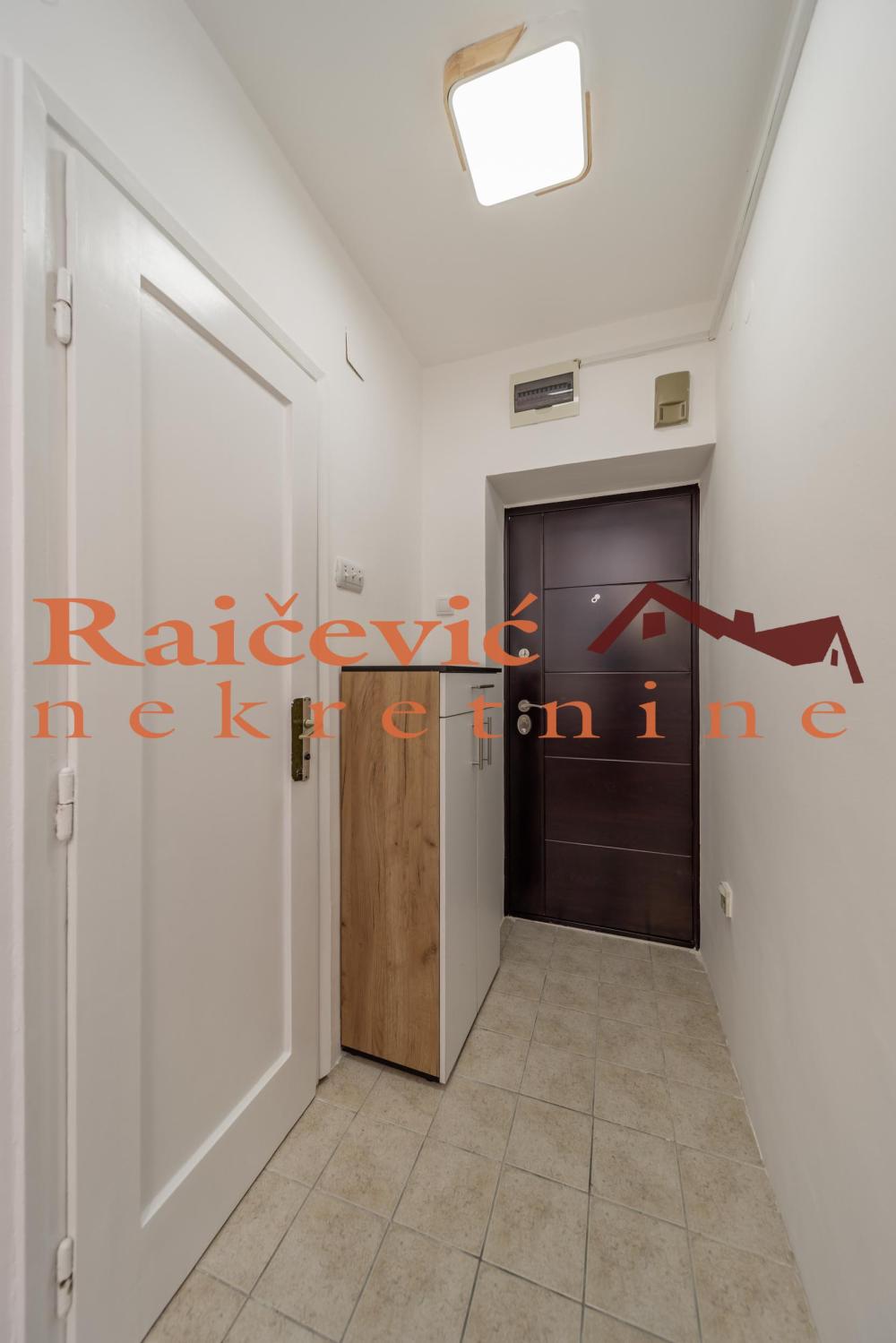 Slika 6 - Grge Andrijanovica, Jednosoban stan za izdavanje, 32m2, 230€