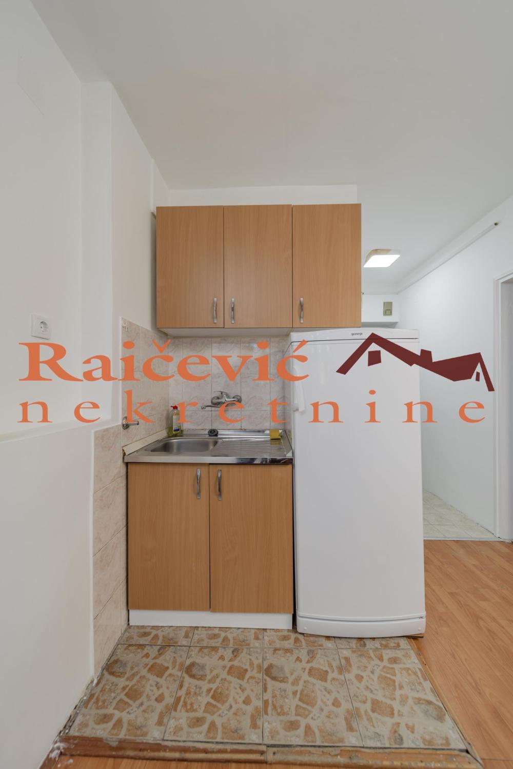 Slika 10 - Grge Andrijanovica, Jednosoban stan za izdavanje, 32m2, 230€