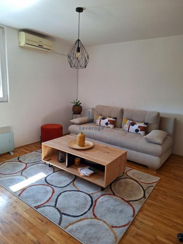 Slika 2 - Dvosoban stan za izdavanje, 35m2, 400€