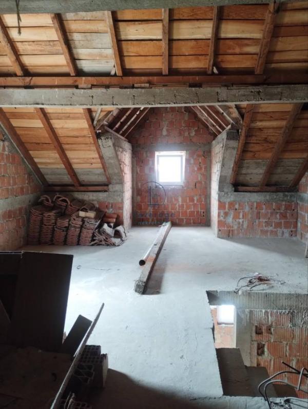 Slika 7 - Četvorosoban stan na prodaju, 100m2, 103.000€