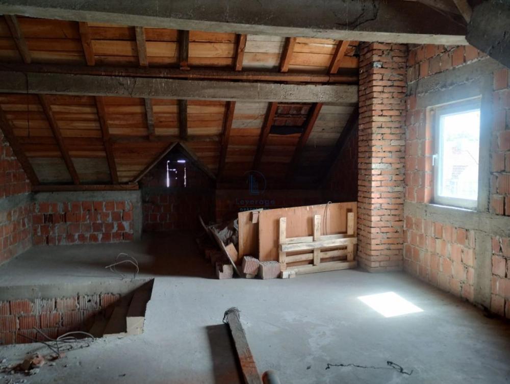 Slika 5 - Četvorosoban stan na prodaju, 100m2, 103.000€