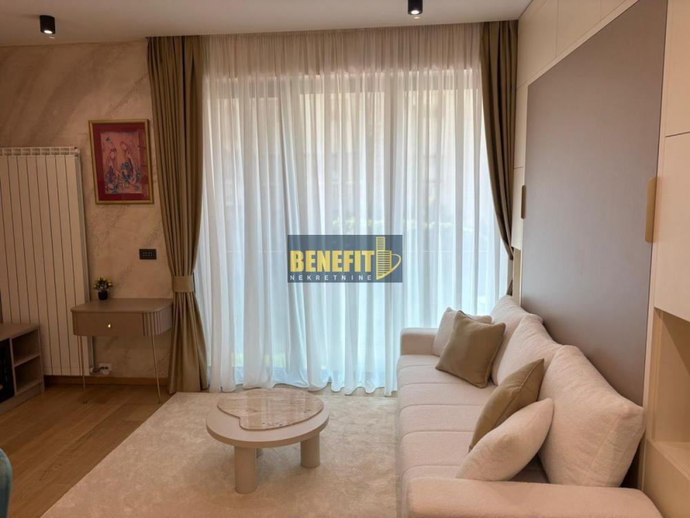 Glavna slika -Jednosoban stan za izdavanje, 33m2, 900€