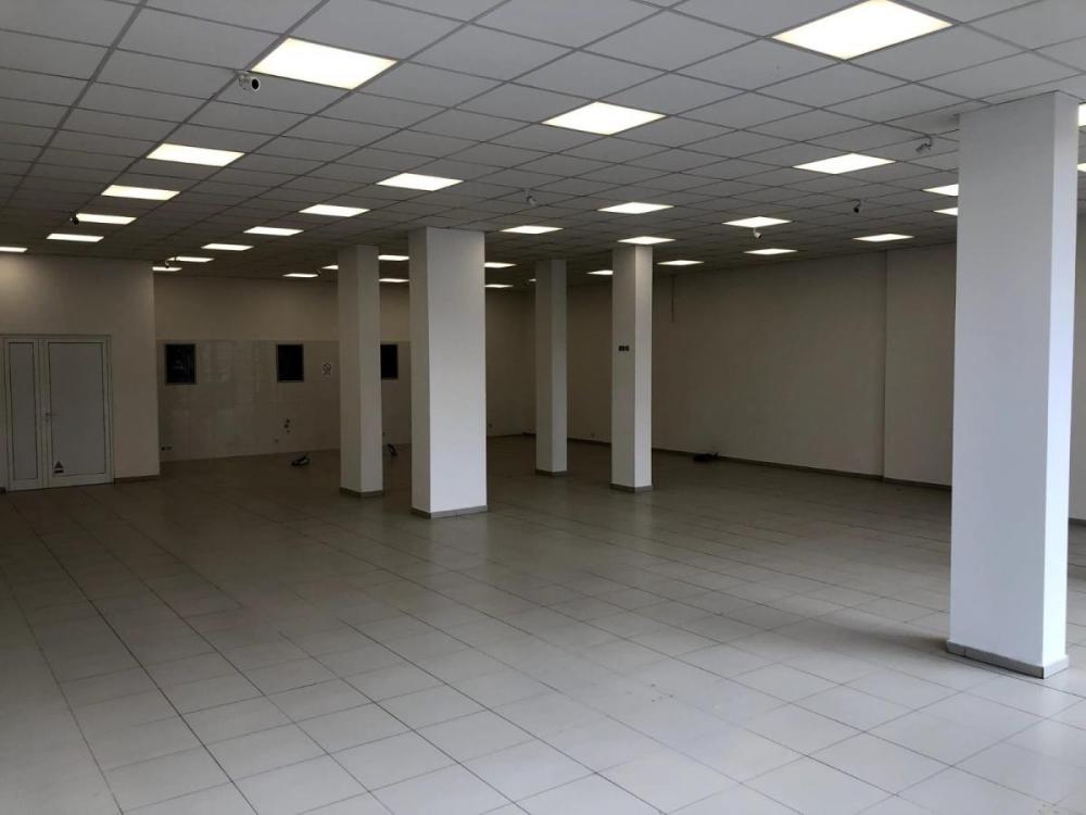 Slika 1 -  Lokal za izdavanje, 331m2, 2.500€