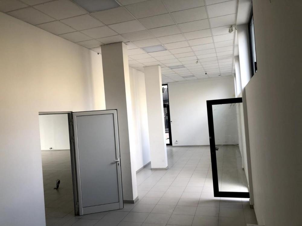 Slika 6 -  Lokal za izdavanje, 331m2, 2.500€