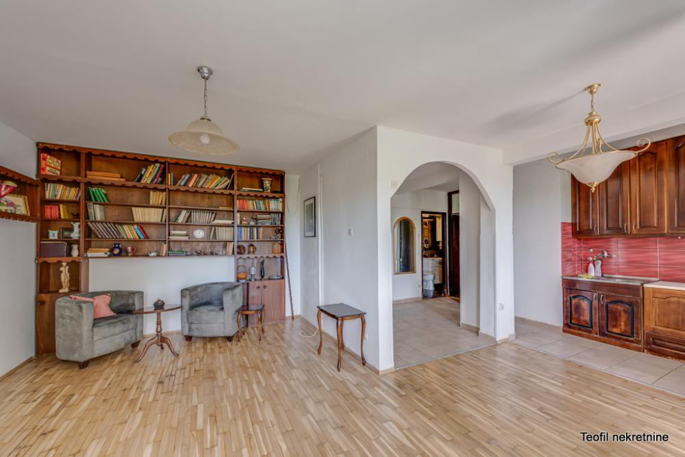 Slika 2 - Mike Alasa, Jednoiposoban stan na prodaju, 49m2, 250.000€