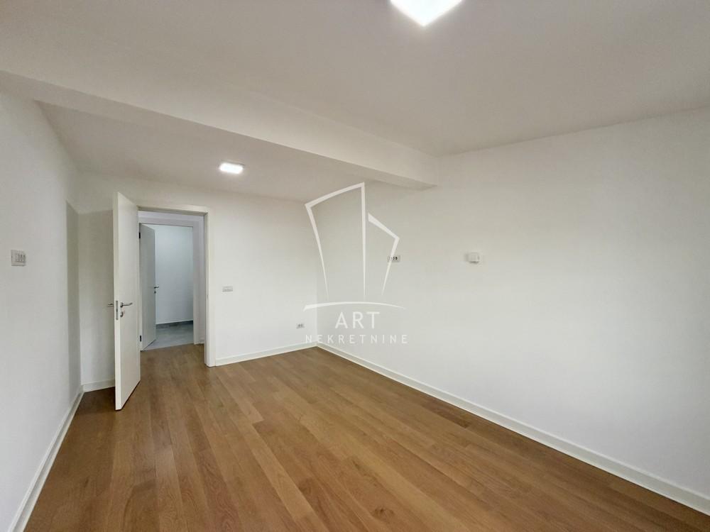 Slika 10 - Vojvode Dobrnjca,  Stan na prodaju, 196m2, 1.100.000€