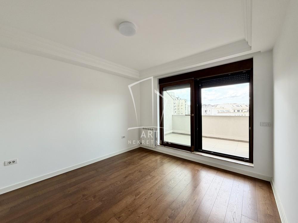 Slika 3 - Vojvode Dobrnjca,  Stan na prodaju, 196m2, 1.100.000€