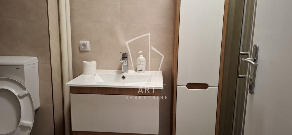 Slika 9 - Jurija Gagarina,  Lokal za izdavanje, 59m2, 850€
