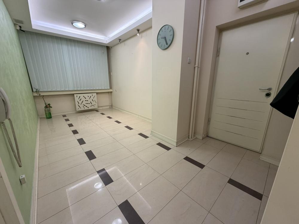 Slika 1 - Tiršova, Trosoban stan za izdavanje, 78m2, 1.000€
