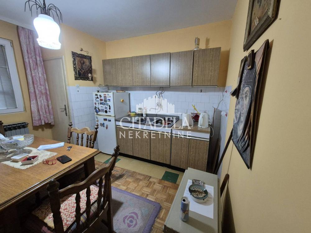 Slika 1 - Jovana Dučića, Dvosoban stan za izdavanje, 56m2, 350€