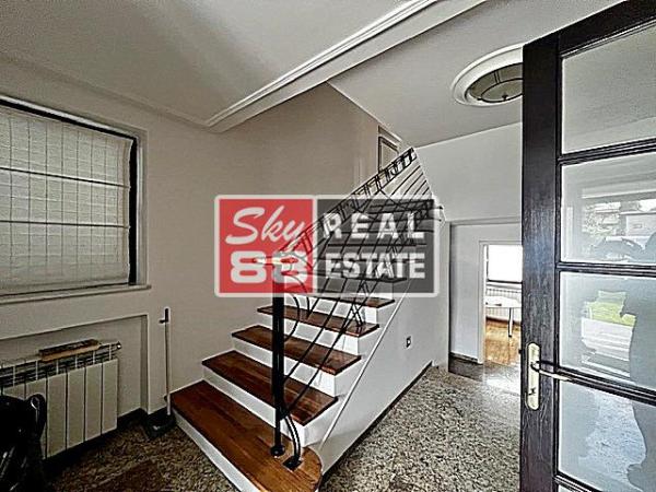 Slika 11 - Bulevar oslobođenja,  Kuća za izdavanje, 300m2, 4.500€