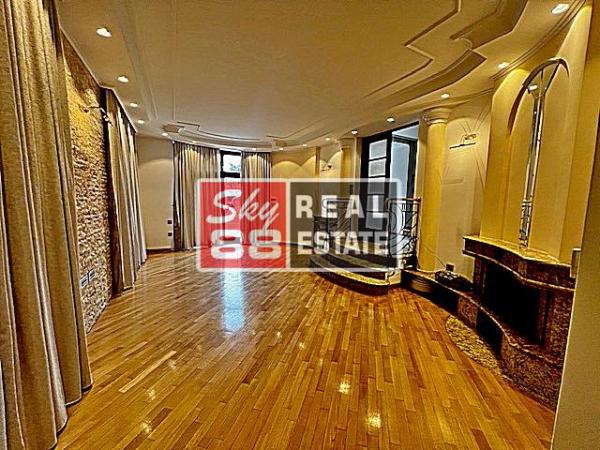 Slika 8 - Bulevar oslobođenja,  Kuća za izdavanje, 300m2, 4.500€