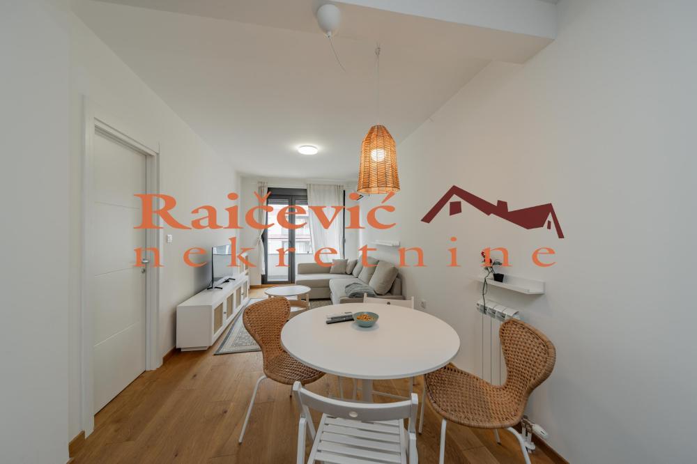 Slika 1 - Mariborska, Jednoiposoban stan za izdavanje, 44m2, 700€