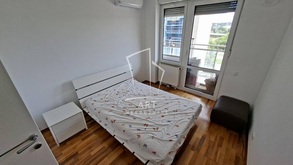 Slika 9 - Vladimira Popovića, Trosoban stan za izdavanje, 123m2, 1.200€