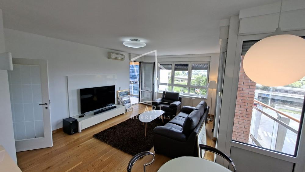Slika 1 - Vladimira Popovića, Trosoban stan za izdavanje, 123m2, 1.200€