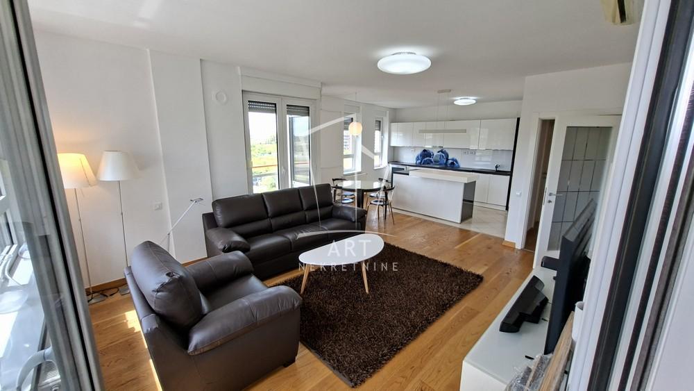 Slika 3 - Vladimira Popovića, Trosoban stan za izdavanje, 123m2, 1.200€