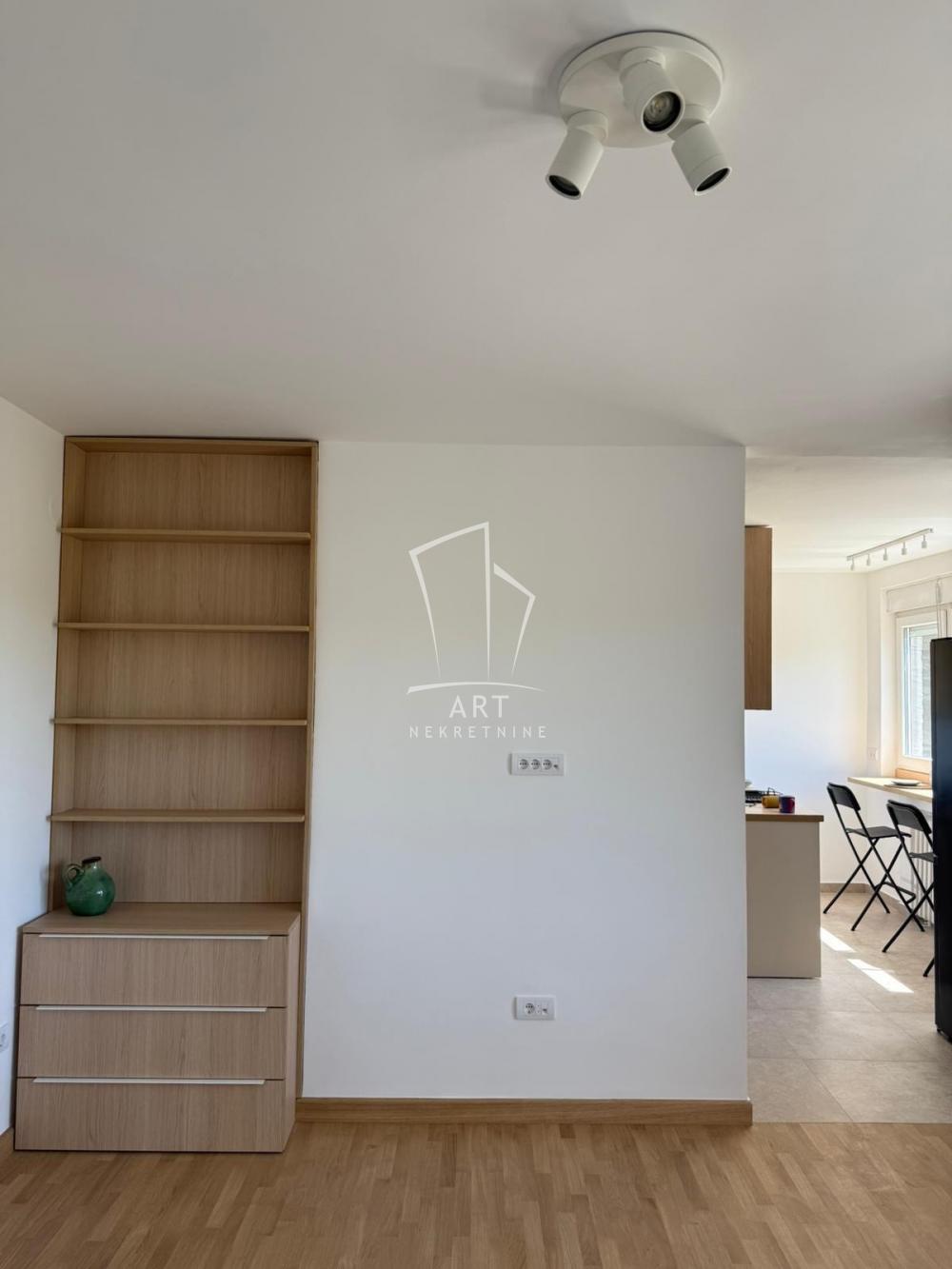 Slika 4 - Stjepana Filipovića, Jednosoban stan za izdavanje, 33m2, 650€