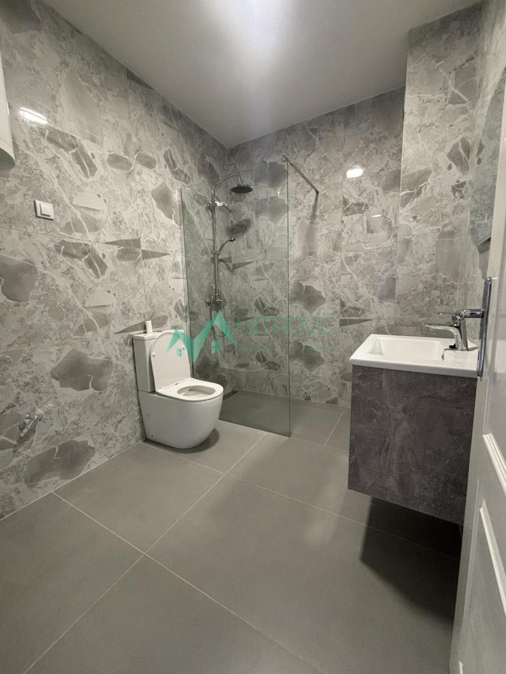 Slika 11 - Dvosoban stan za izdavanje, 50m2, 550€