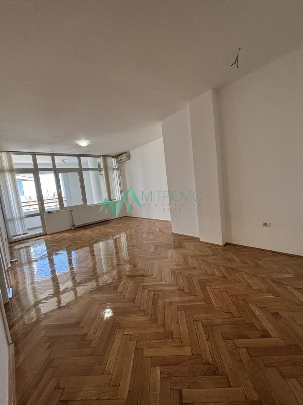 Slika 3 - Dvosoban stan za izdavanje, 50m2, 550€