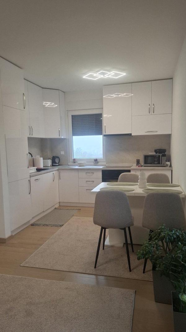 Slika 5 - Miroslava Krleže, Dvosoban stan za izdavanje, 50m2, 550€
