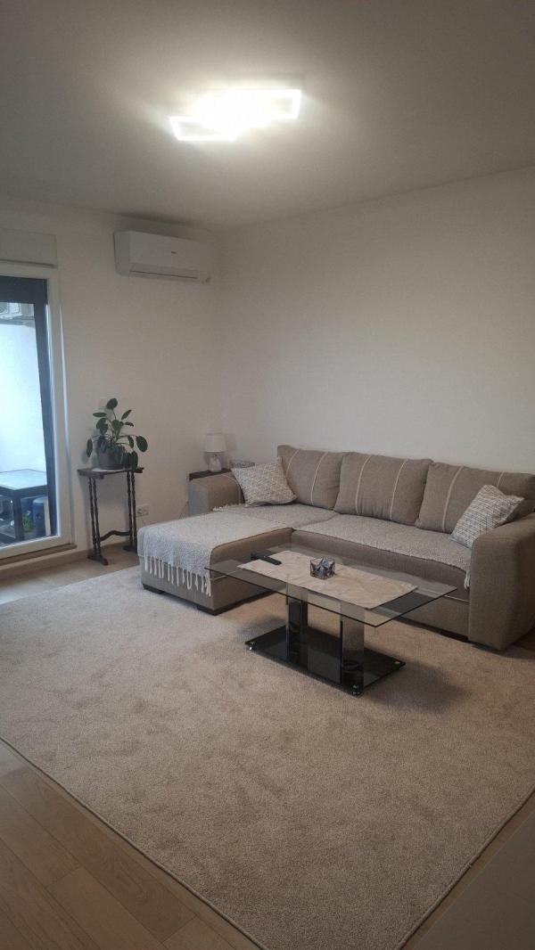 Slika 2 - Miroslava Krleže, Dvosoban stan za izdavanje, 50m2, 550€