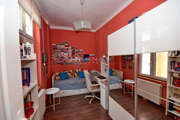 Slika 5 - Bulevar Despota Stefana, Troiposoban stan na prodaju, 77m2, 296.000€