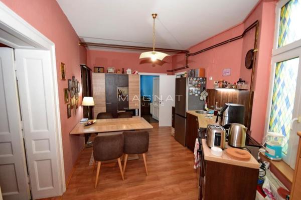 Slika 2 - Bulevar Despota Stefana, Troiposoban stan na prodaju, 77m2, 296.000€