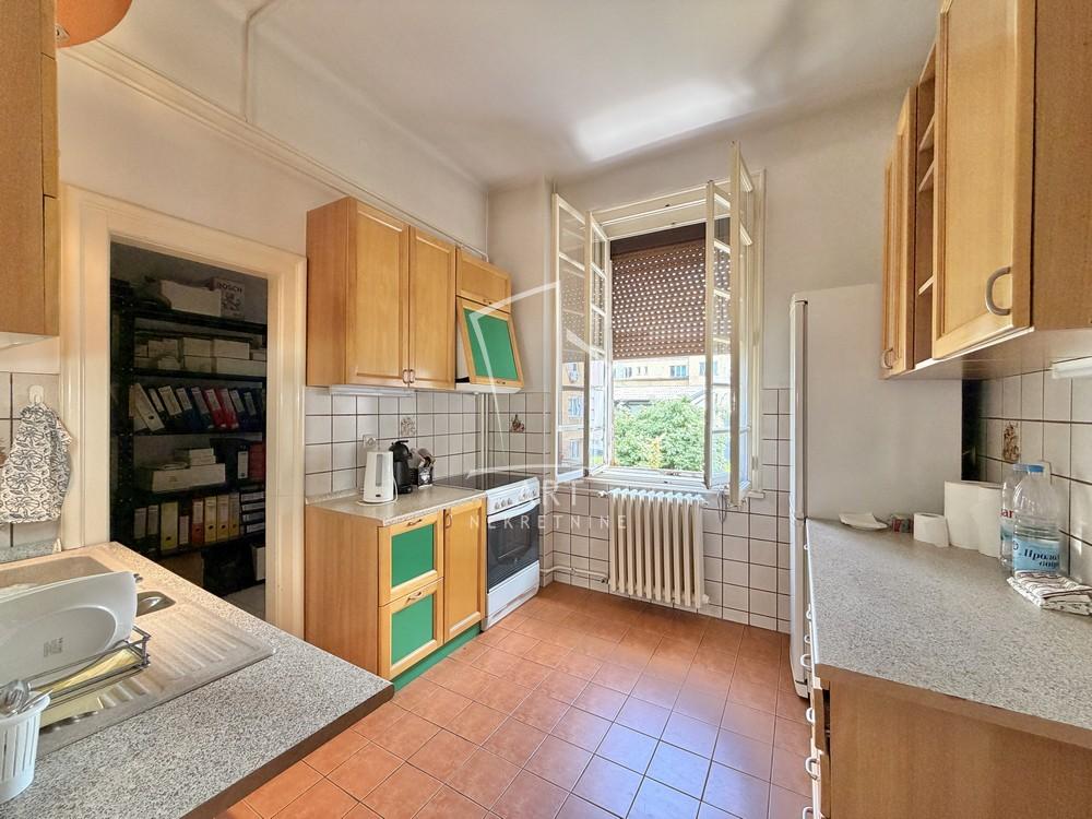 Slika 3 - Tomaša Ježa, Troiposoban stan za izdavanje, 125m2, 1.200€