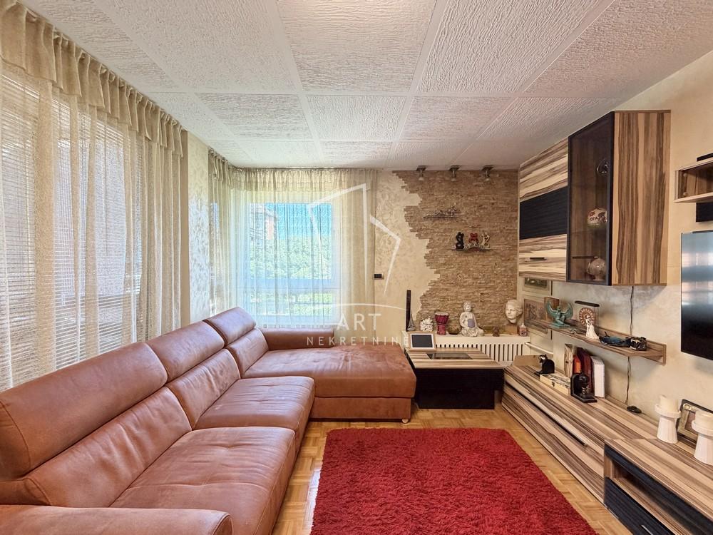 Slika 1 - Jovana Stojsavljevića, Troiposoban stan na prodaju, 62m2, 235.000€