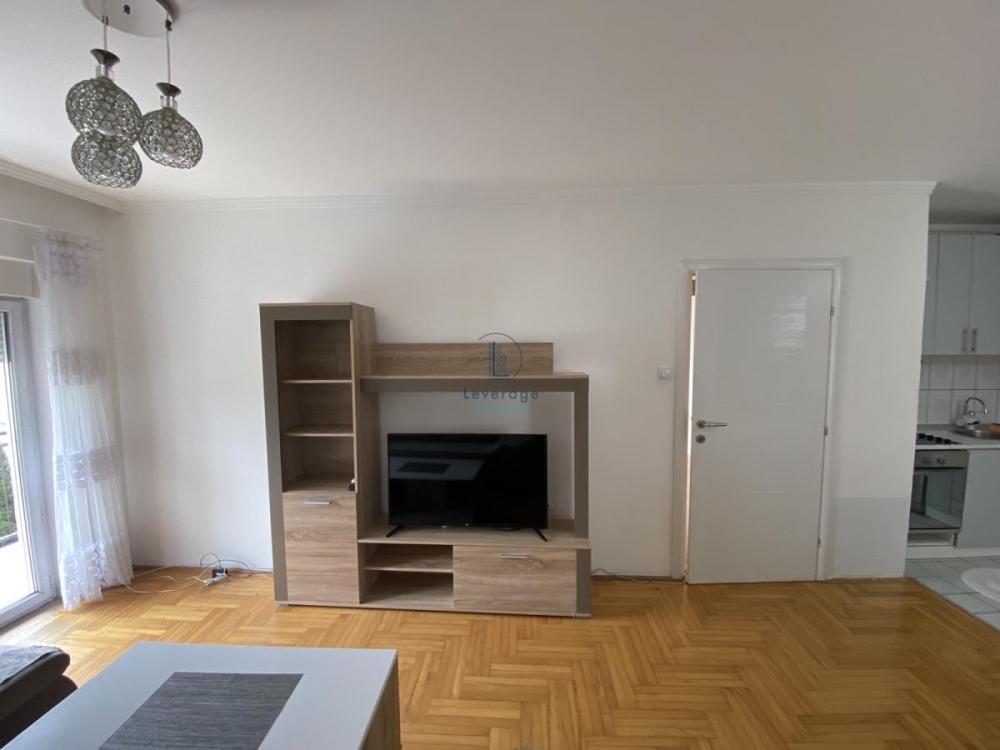 Slika 1 - Baštovanska, Dvoiposoban stan za izdavanje, 65m2, 600€
