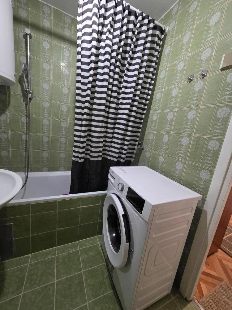 Slika 8 - Dvoiposoban stan za izdavanje, 52m2, 350€