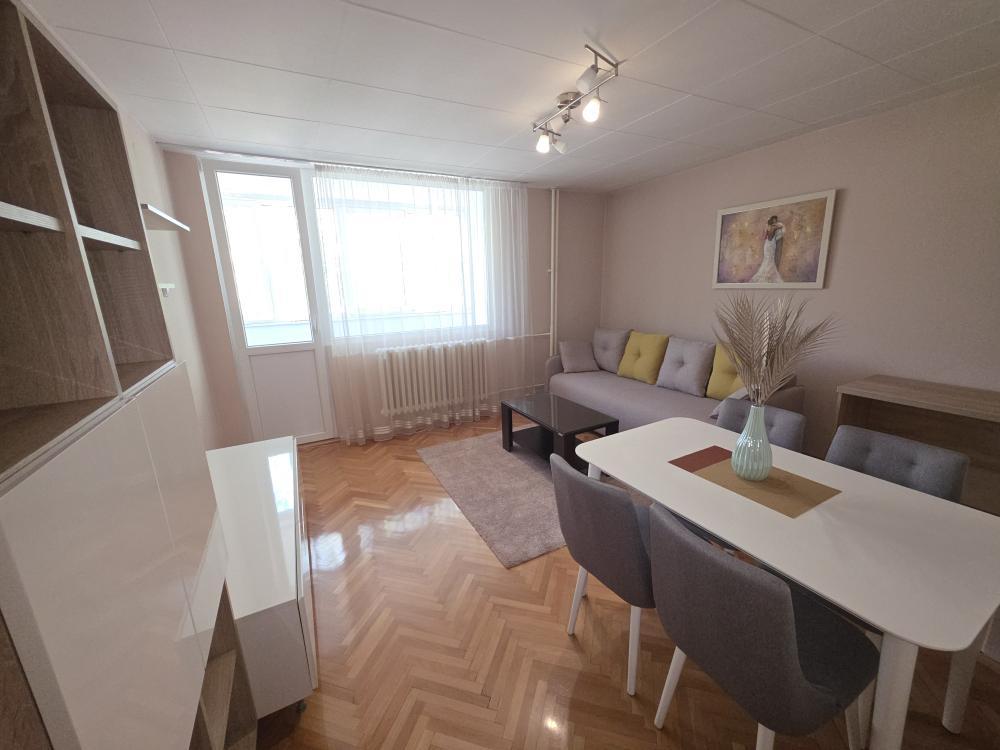 Glavna slika -Dvoiposoban stan za izdavanje, 52m2, 350€