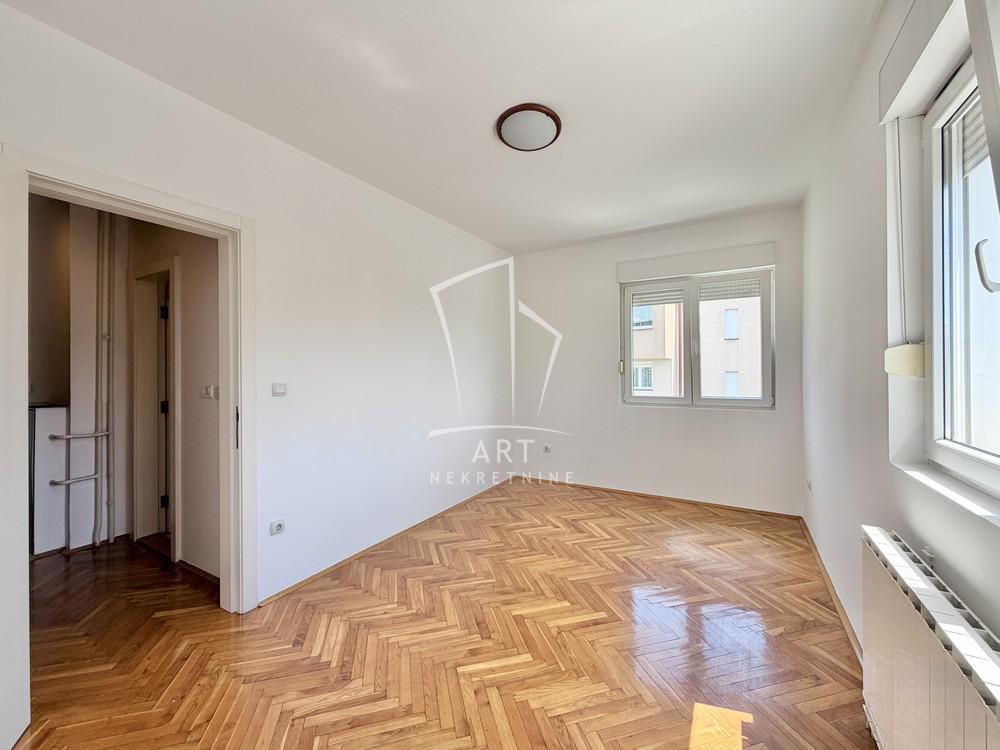 Slika 11 - Miloja Đaka, Četvorosoban stan na prodaju, 117m2, 468.000€