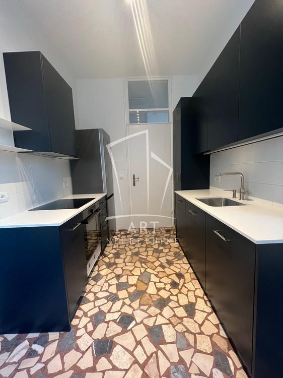 Slika 2 - Kralja Petra, Četvorosoban stan za izdavanje, 107m2, 1.800€