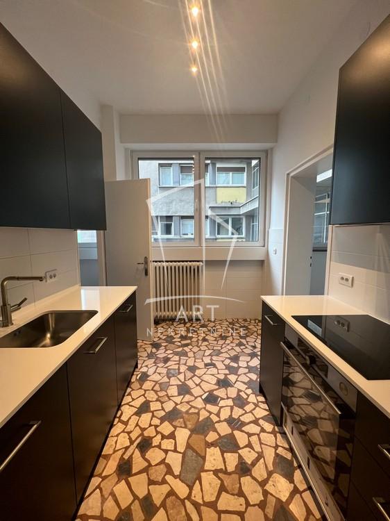 Slika 3 - Kralja Petra, Četvorosoban stan za izdavanje, 107m2, 1.800€