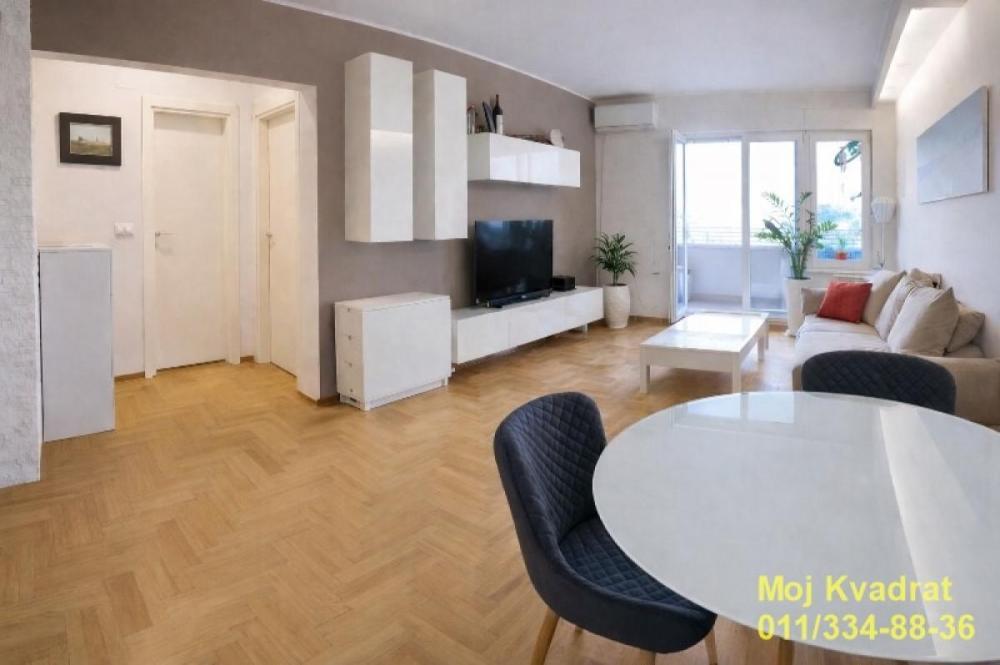 Glavna slika -Trosoban stan na prodaju, 82m2, 369.000€