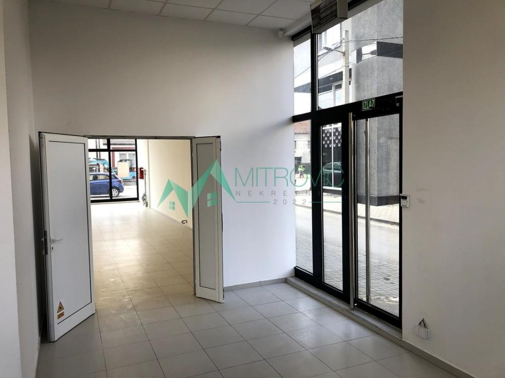 Slika 4 -  Lokal za izdavanje, 330m2, 2.500€