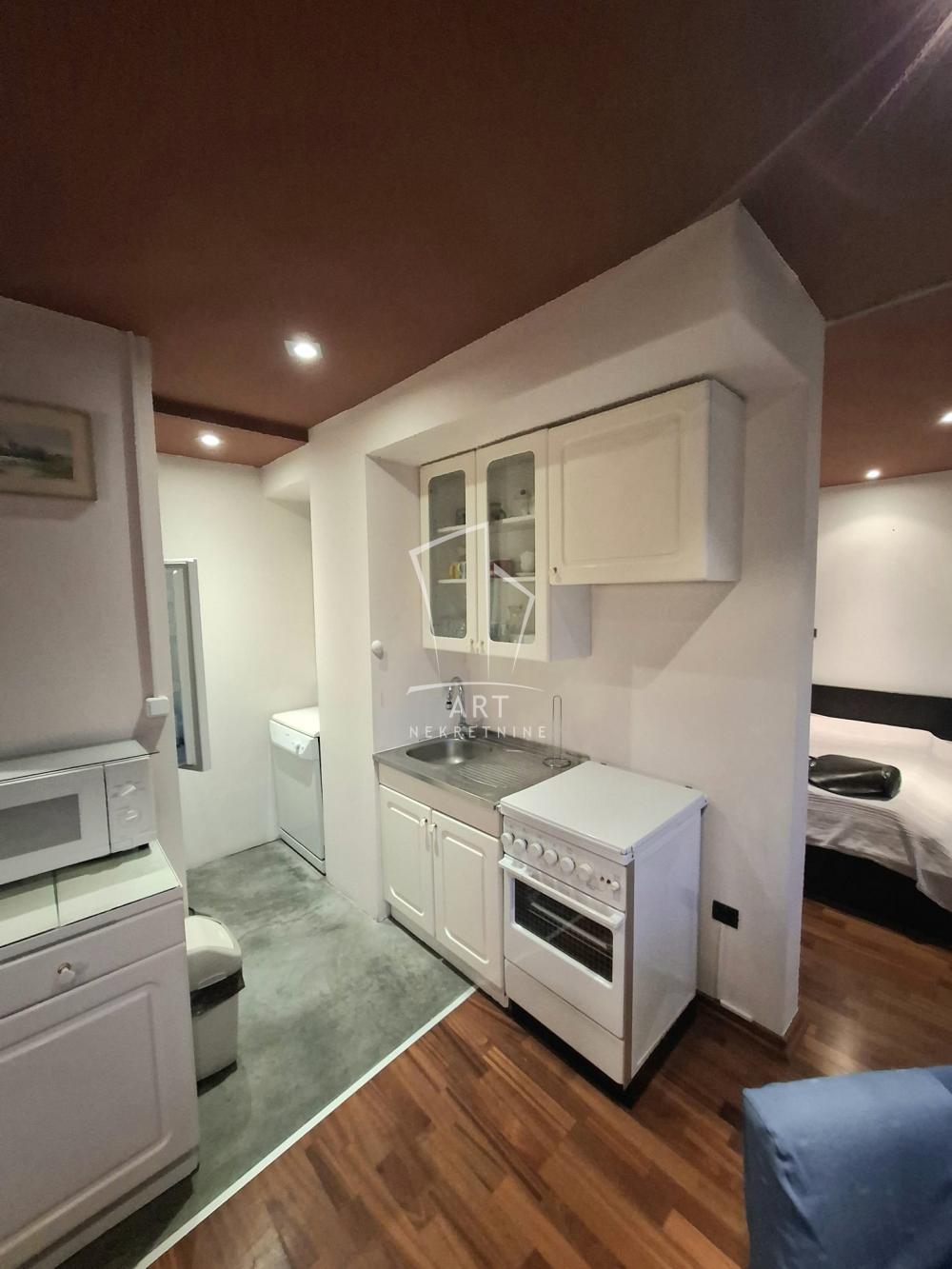 Slika 11 - Vidovdanska, Jednoiposoban stan za izdavanje, 47m2, 500€