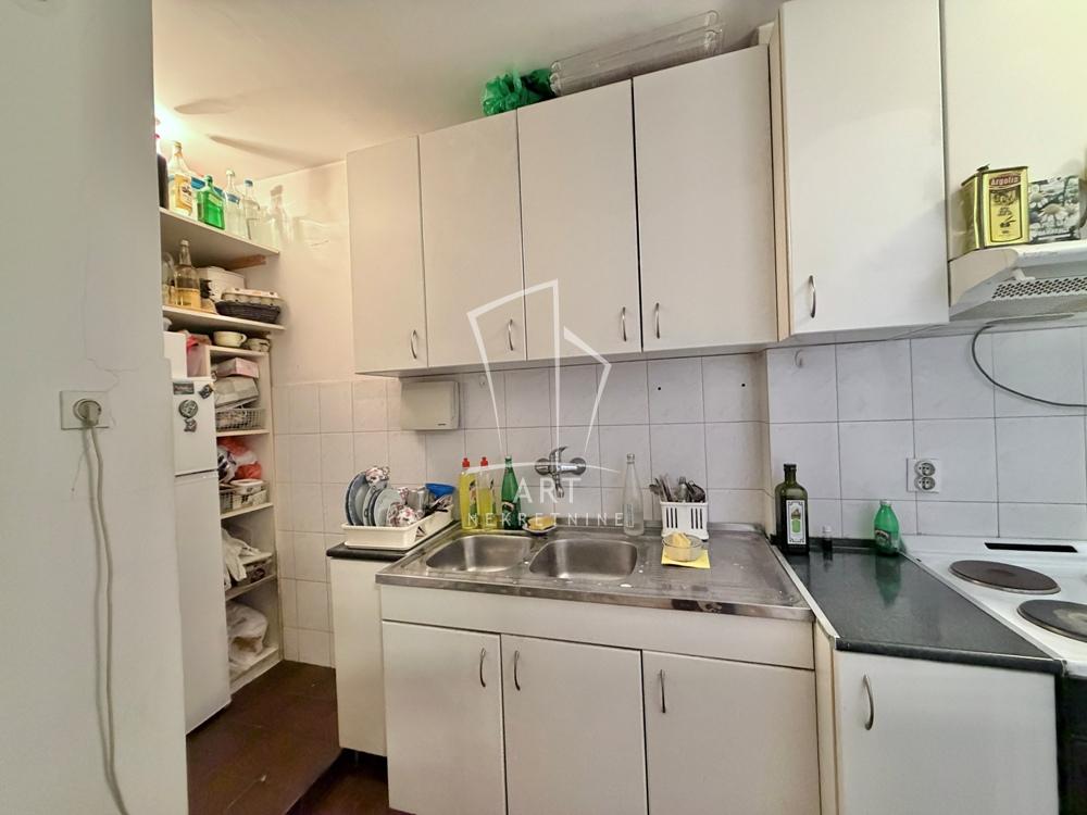 Slika 6 - Mike Alasa, Trosoban stan na prodaju, 78m2, 352.000€